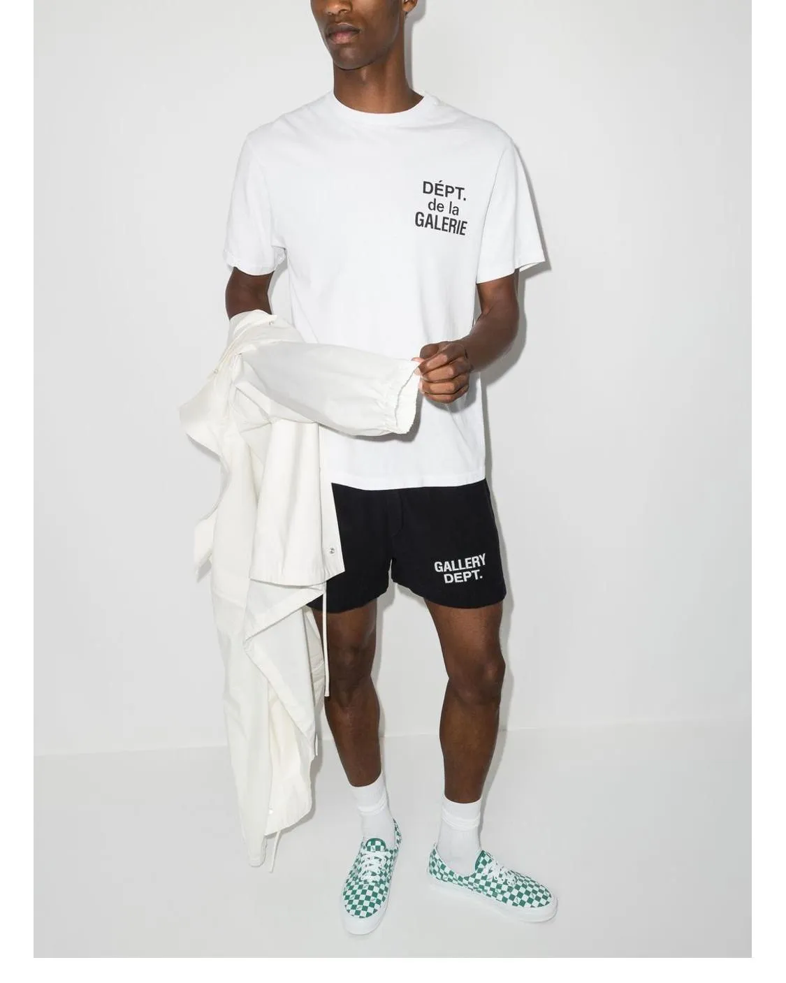 GALLERY DEPT. CLASSIC FRENCH TEE Classic French TEE White S-XL This time the return of the classic French Tee follows the newly replenished version of the official website. The printing is mottled and distressed. The main label/wash water label/code number label are also updated. The old style is newly made and the quality is increased.